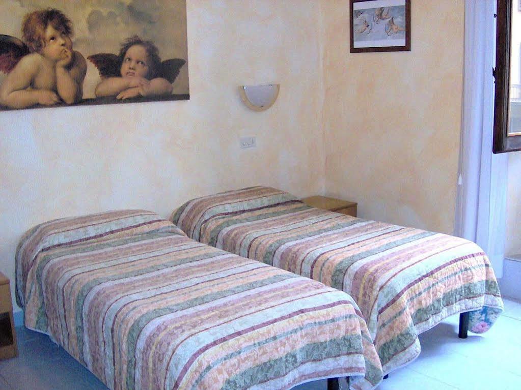 Hotel Brooklyn - Ex Hotel Lombardi Флоренция Екстериор снимка